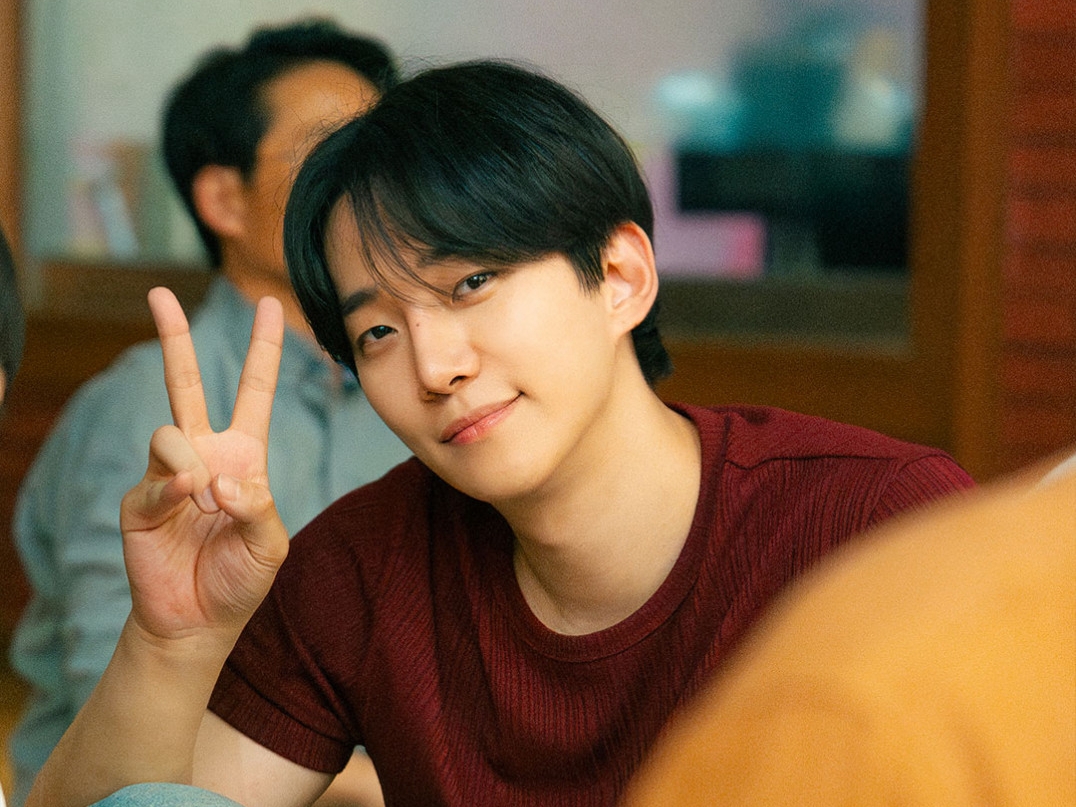 kandora2020's tweet card. 人気俳優ジュノが主演する韓国ドラマ『テプン商事』。日本ではNetflixで配信されているが、韓国ではテレビ局tvNでも放映されていることもあって視聴率も好調。