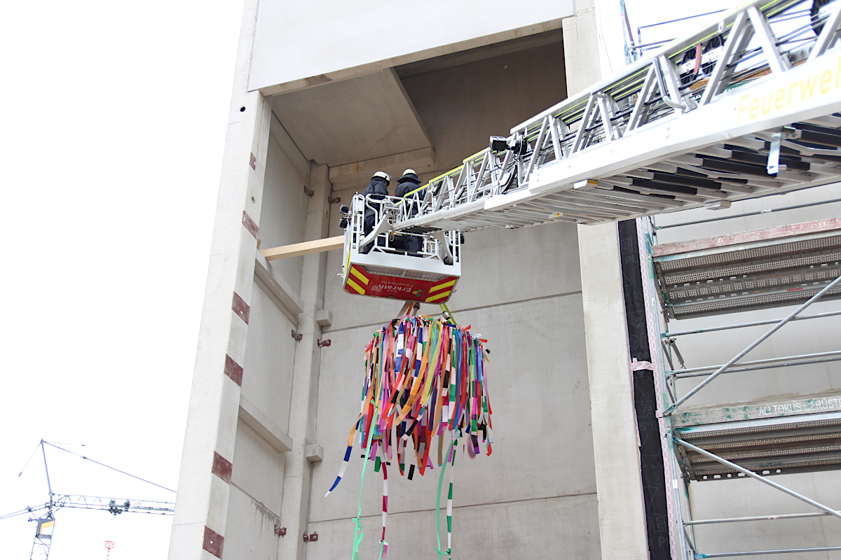 chriszim's tweet card. Nach einer Pause geht es hier nun wieder weiter. Das Richtfest ist nun schon etwas länger her, aber es darf […]