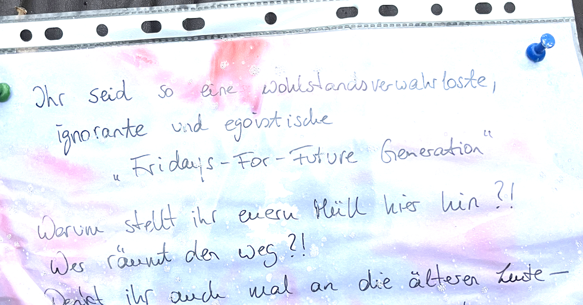 notesofberlin's tweet card. ☞ Auch eine NOTE entdeckt? Gerne einsenden an: notes@notesofberlin.com 🐎