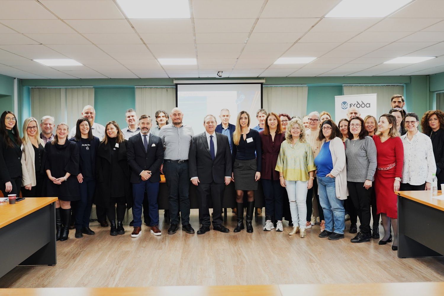 innovunit_MoI's tweet card. 3ο Εργαστήριο Καινοτομίας: Δημιουργώντας έξυπνες και καινοτόμες λύσεις για ένα αποτελεσματικό δημόσιο με επίκεντρο τον πολίτη