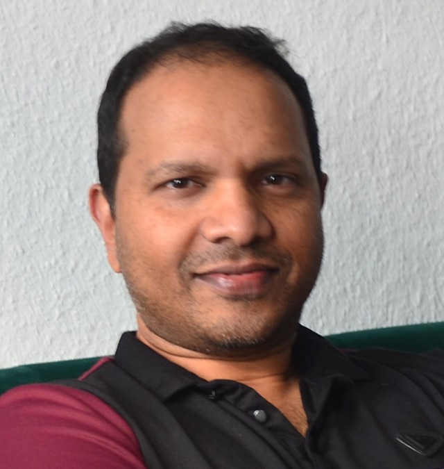 UCCIndianAlumni's tweet card. Staff of UCC: 2008