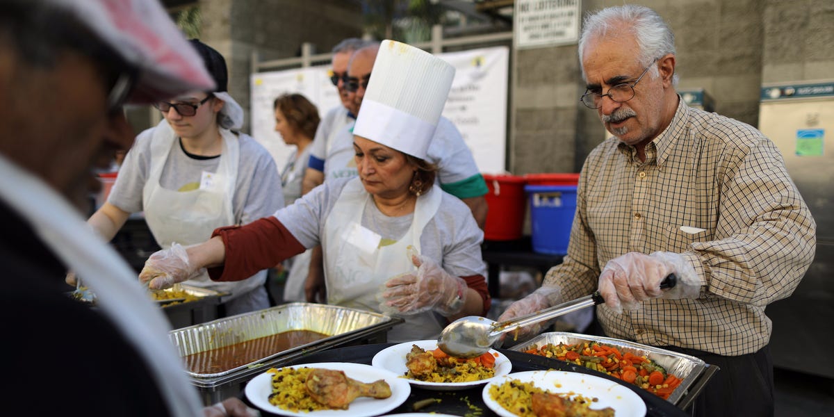 COCoalition's tweet card. This year more than 500,000 people are homeless across America. Here are five ways you can impact lives.