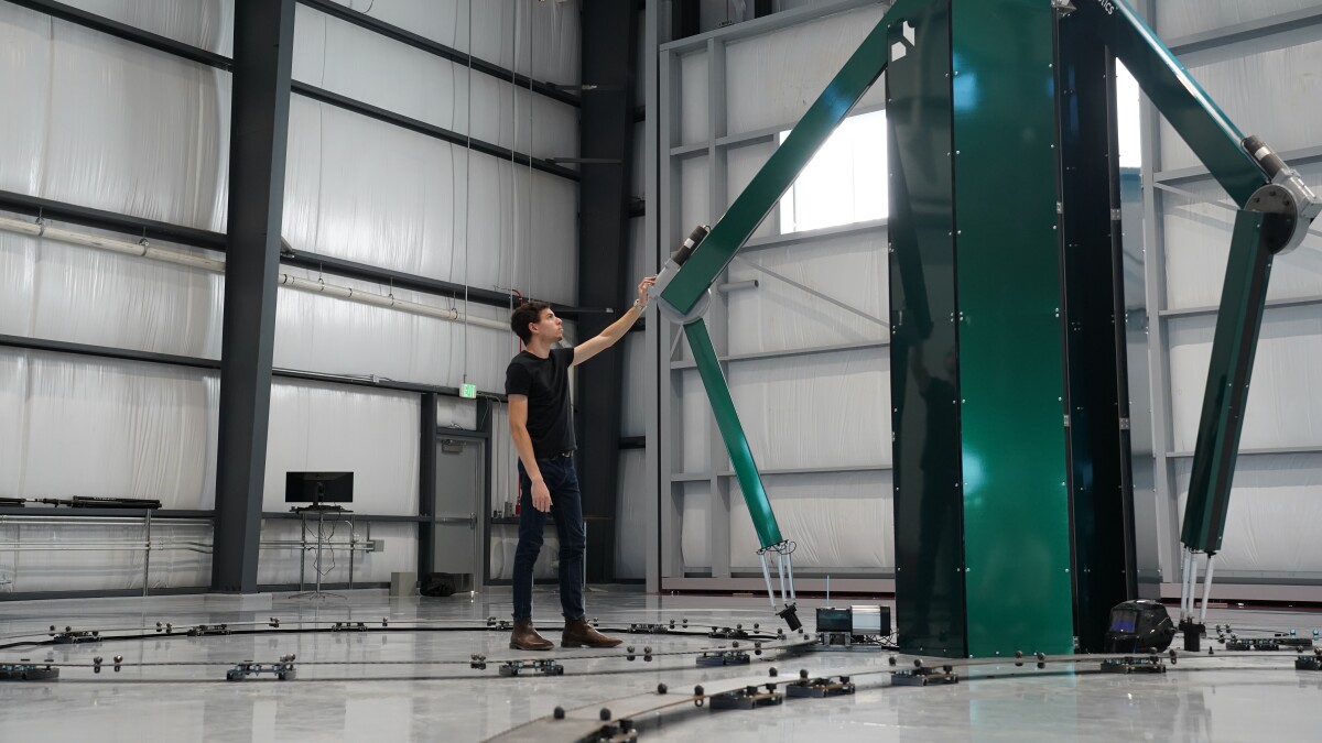 svk's tweet card. Arizona company Rosotics says it's ready to revolutionize large-scale 3D metal printing, with a new "rapid induction printing" approach that can print parts of enormous size – with radical advantages...