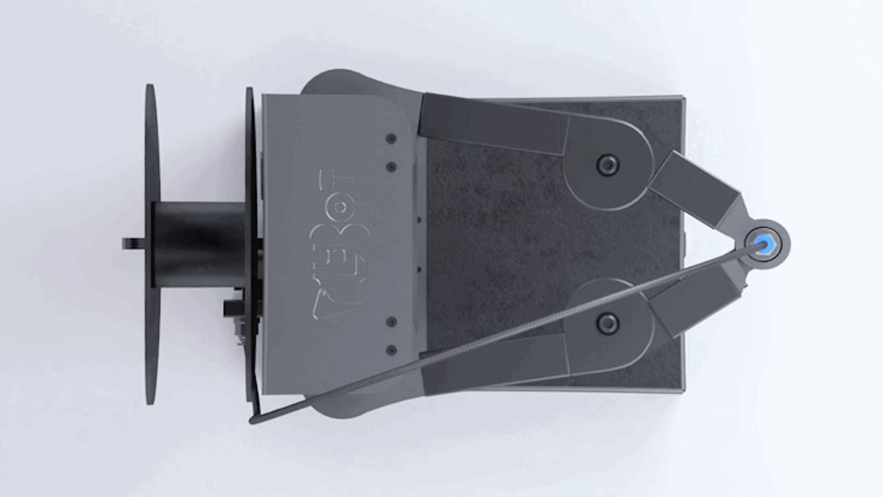 fabbaloo's tweet card. Controversy is rising over a stalled Kickstarter campaign.