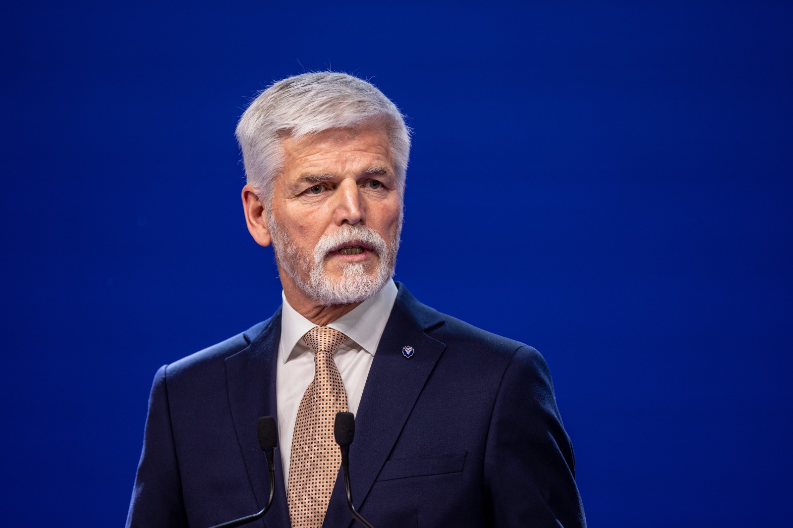 gaceta_es's tweet card. La medida busca garantizar coherencia jurídica frente a cualquier ideología que atente contra los principios democráticos del país