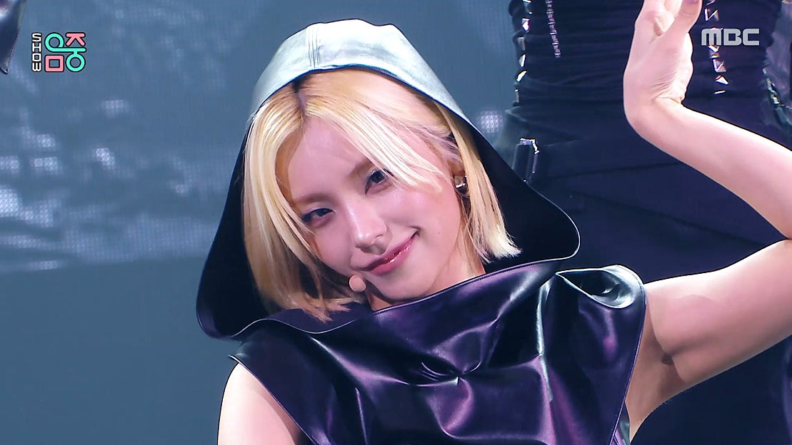 ITZYofficial's tweet card. 있지 - TUNNEL VISION (ITZY - TUNNEL VISION), MBC 251122 방송