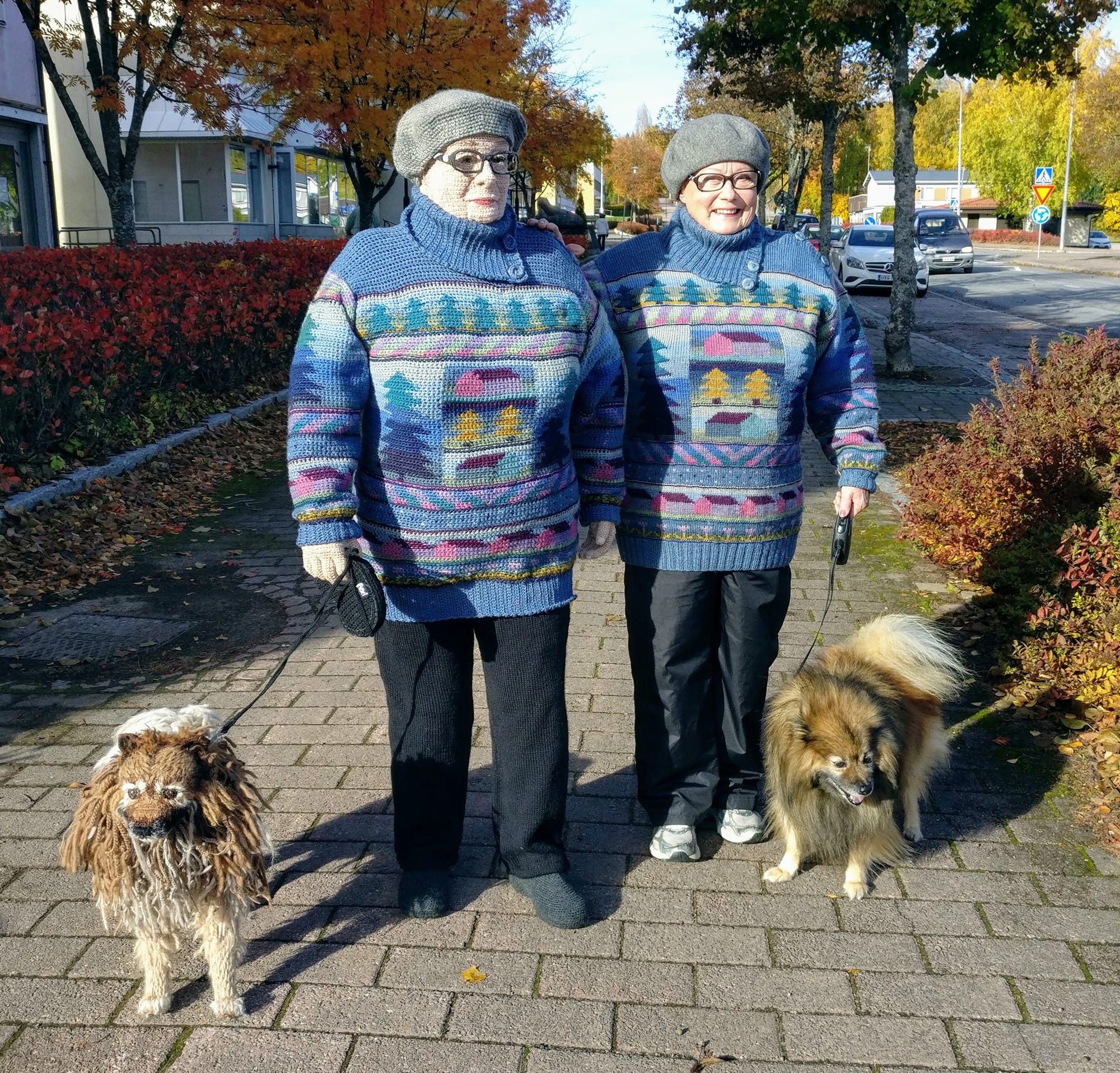 arcaneobjects's tweet card. Finnish artist Liisa Hietanen crochets and knits one-to-one imitations of her friends and fellow neighbors, accurately representing the subjects from their favorite outfits down to their furry...