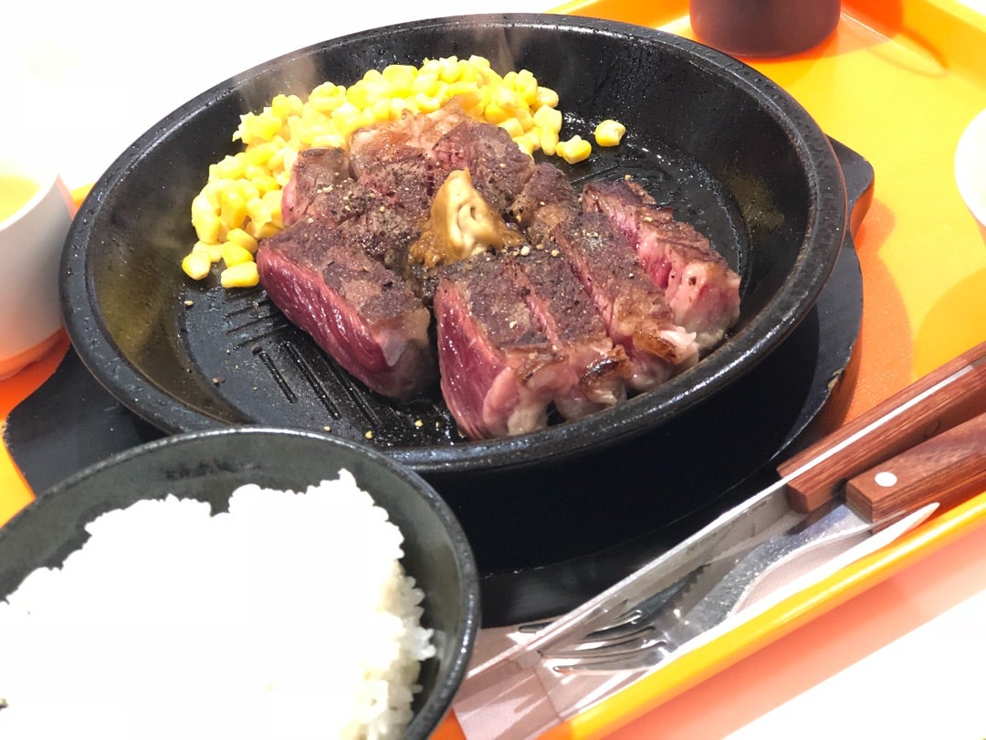 algonquins_cb's tweet card. こんばんは〜りこぴんです*\(^o^)/*昨日はお肉食べたりアイス食べたりしました。ちなみに最近太ったのでダイエット中です( ◠‿◠ )夏までに自然に痩せると…