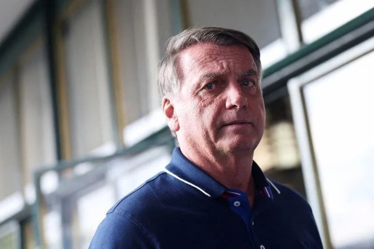 agendadopoder's tweet card. Bolsonaro violou tornozeleira e apresentava risco de fuga, diz Moraes em sua decisão