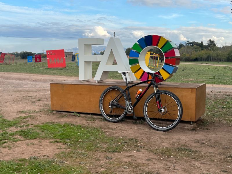 lorenzodesimon7's tweet card. Bikes are very good friends of green mobility, green economy, public health, green tourism. E-bikes are good too of course :-)