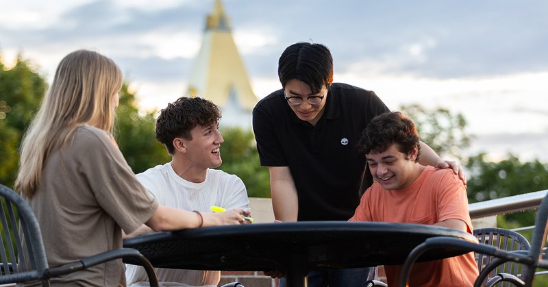 Tweet card summary image