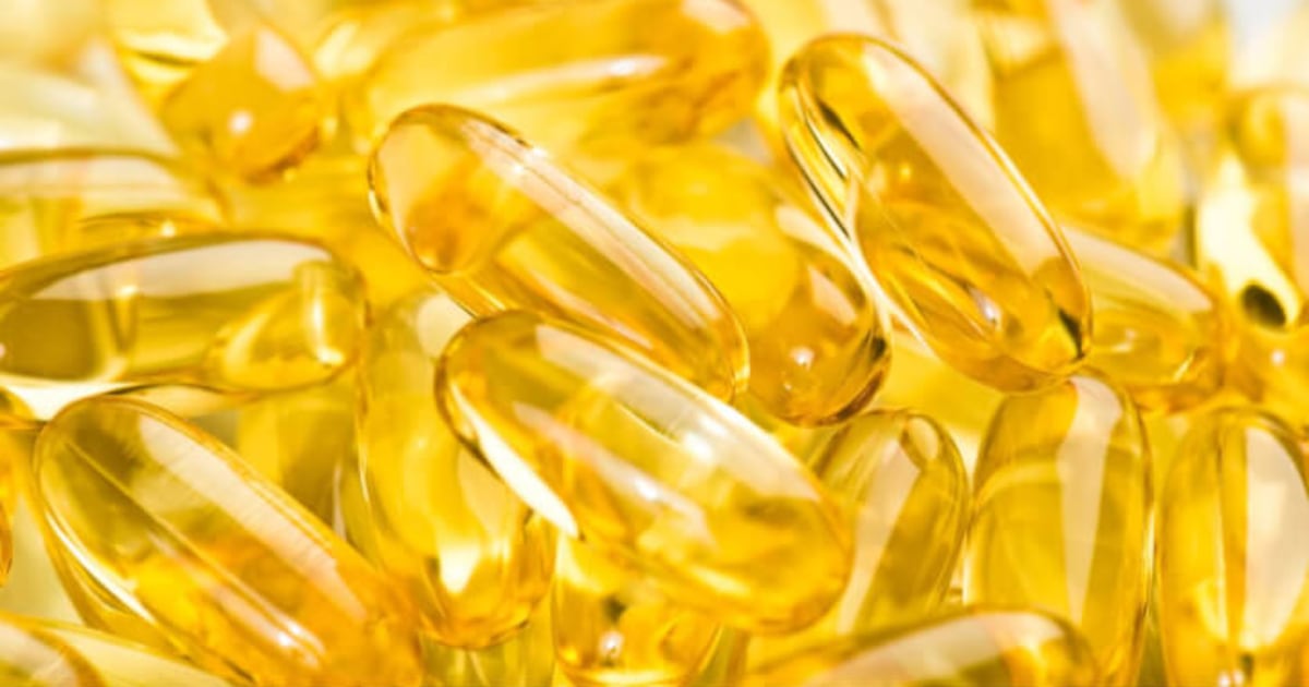 CoreFX_Ing's tweet card. Ahiflower oil may form newly synthesized omega-3 DHA (docosahexaenoic acid) and replace it in key tissues like liver, adipose, and the brain in mice with comparable efficiency as ‘preformed’ DHA from...