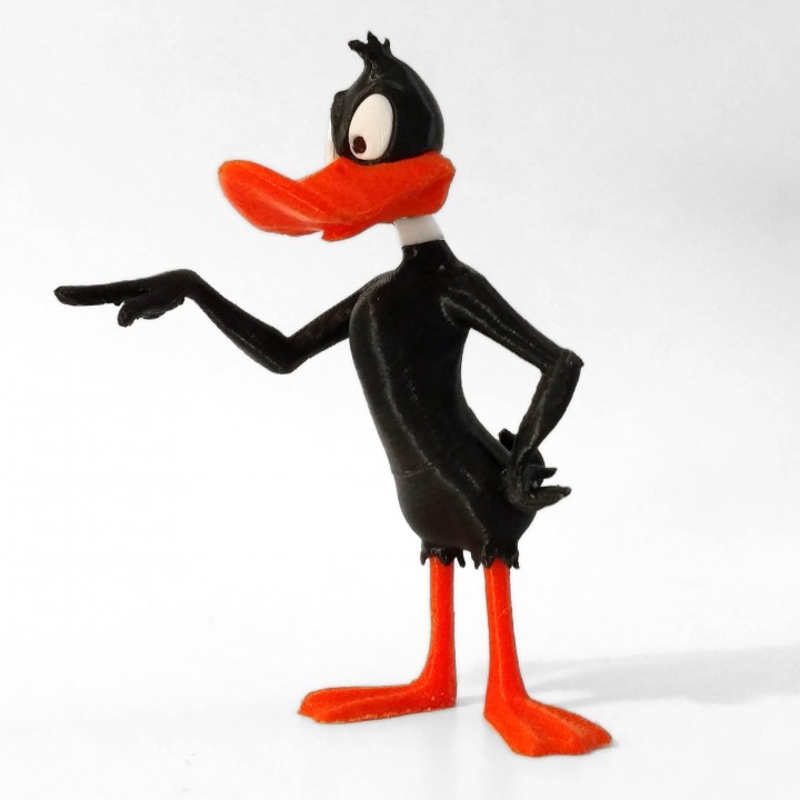 HelloThinger's tweet card. Download the Daffy Duck printable 3D model and go print it!