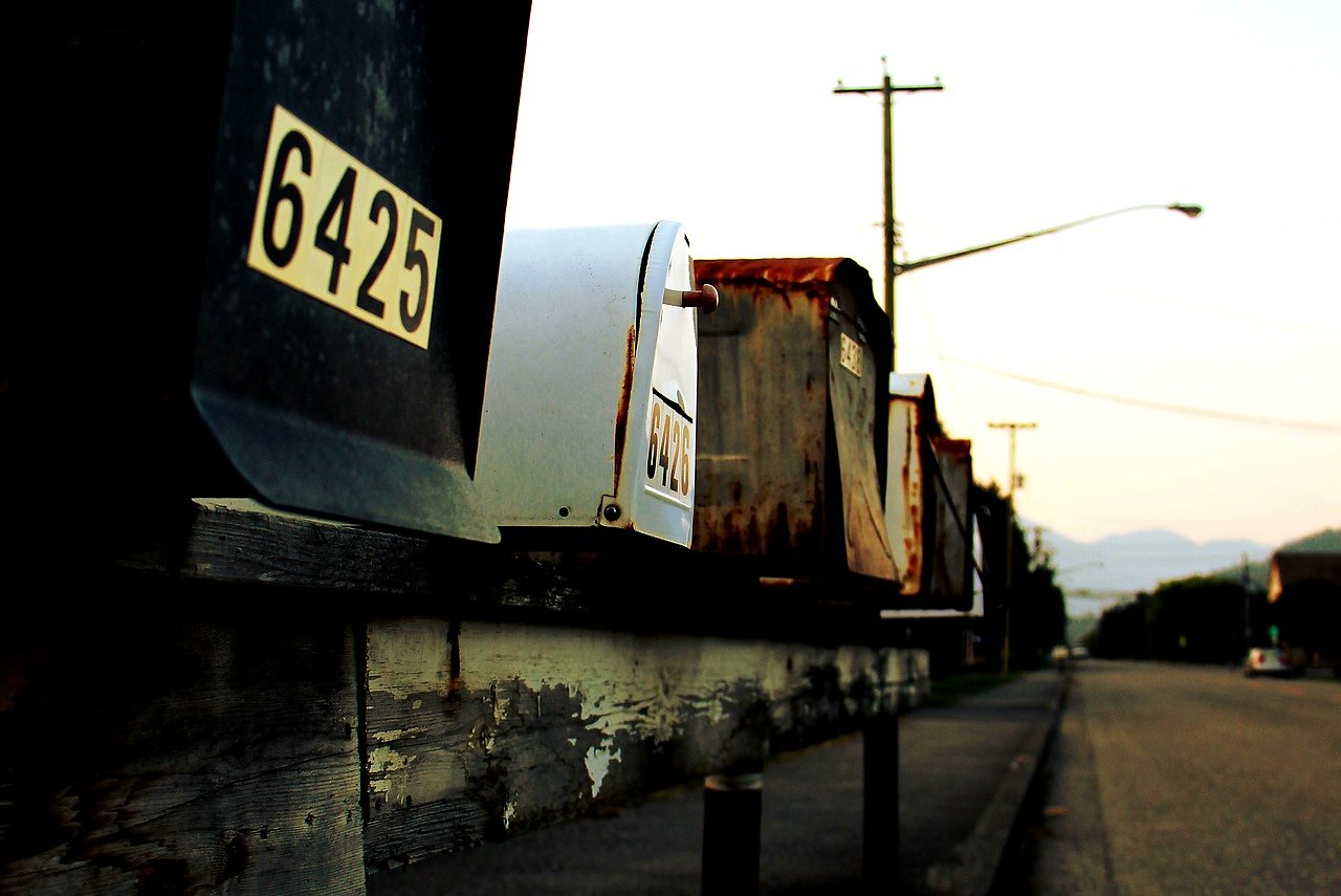 indexbox's tweet card. Canada Post and its union reach tentative labor agreement after extended dispute involving strikes and record financial losses for the national mail carrier.