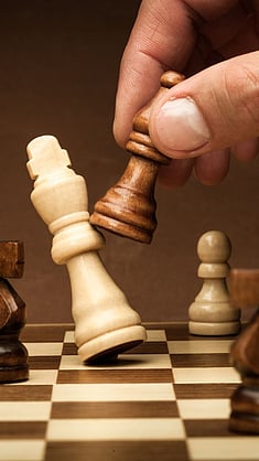 SakalMediaNews's tweet card. बुद्धिबळबुद्धिबळ हा जगातील सर्वात जुन्या आणि बौद्धिक खेळांपैकी एक आहे. परंतु फार कमी लोकांना माहिती आहे की त्याची उत्पत्ती सुमारे १५०० वर्षांपूर्वी प्राचीन भारत