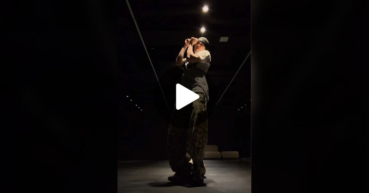 weareoneEXO's tweet card. 179 likes, 28 comments. “after practice”