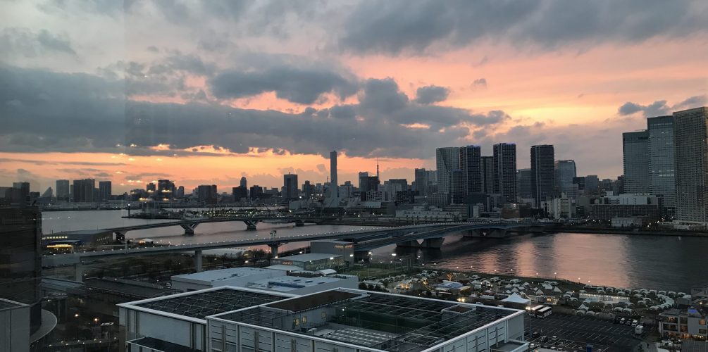 yoyoyow2022's tweet card. さて皆さん、この投稿を見に来て下さったという事は、今「会社を辞める」かどうか切実に悩まれているのではないでしょうか？ そんな今悩んでいるあなたに、既に会社を無謀にも辞めてから色々と反省した私から、会社を辞める前に是非取り組んでおいた方が良い