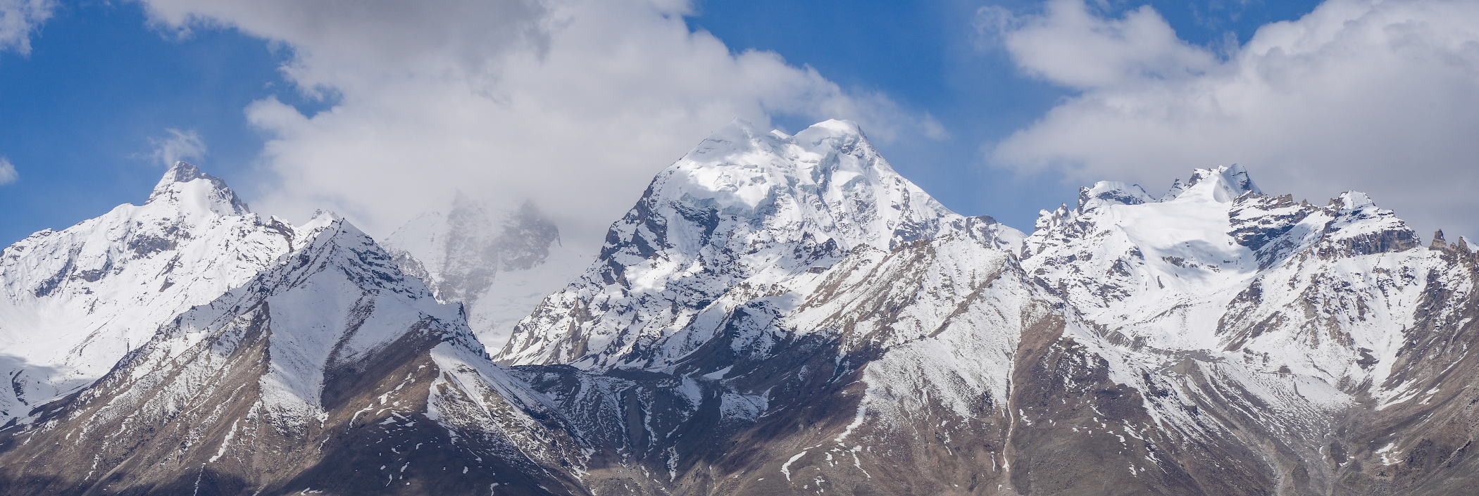 bookstack_app's tweet card. For this Christmas time period we have BookStack v24.12 which includes the gift of a new import & export format, while improving upon the new editor introduced in the last release.