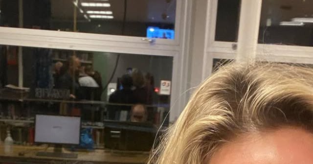 Tweet card summary image