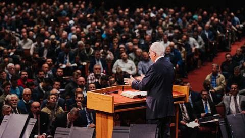 GraceComChurch's tweet card. Read Pastor John’s open letter to Governor Gavin Newsom, in response to billboard advertisements placed across the country by Newsom’s campaign shamelessly misquoting Mark 12:31 in support of...