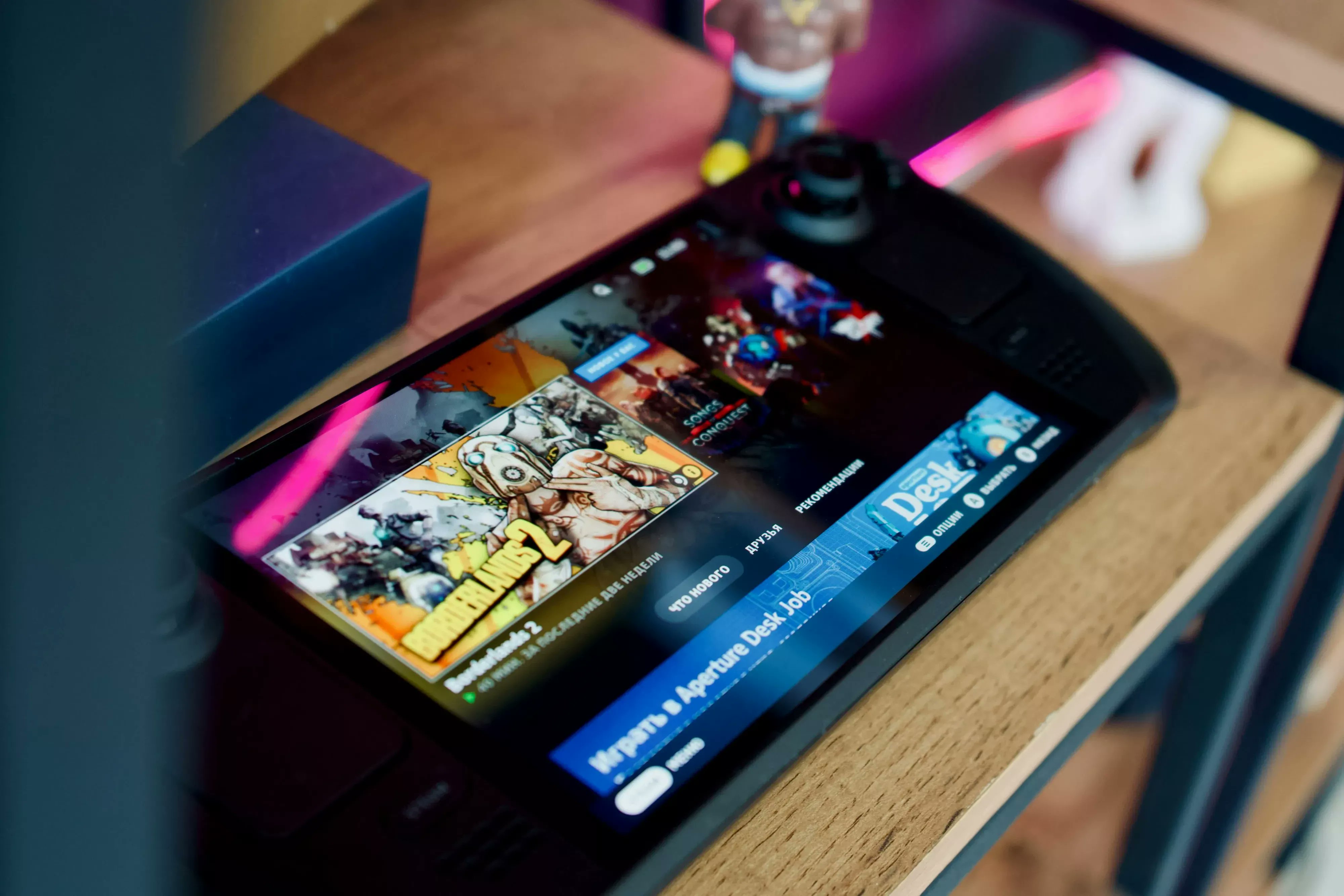 HaywaaWorldwide's tweet card. Steam Deck leads handheld PCs with over 3.7M sales out of 6M, revolutionizing gaming.