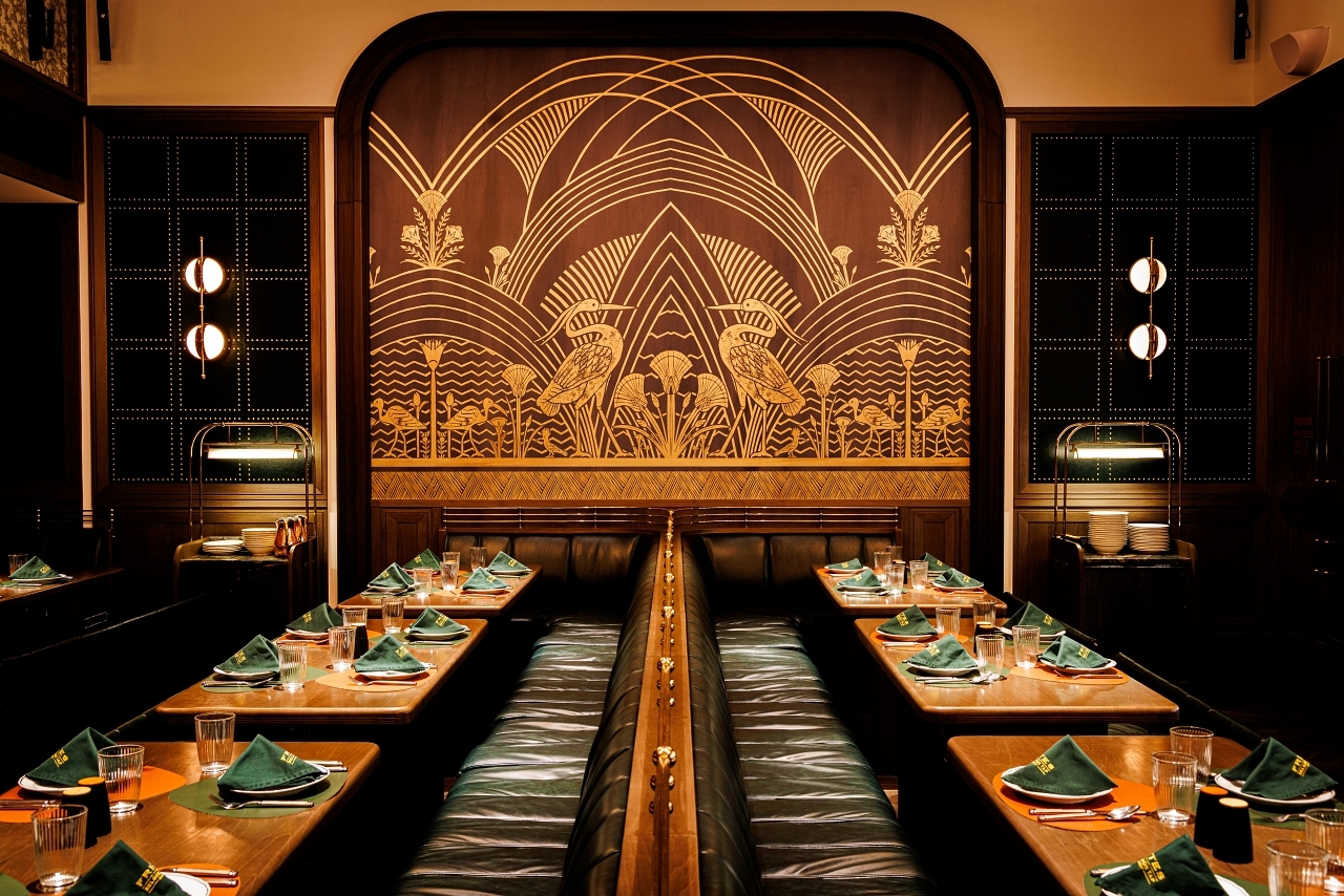 MacauShimbun's tweet card. 　このほど、香港の有名ベルギー料理店「FRITES Belgium on Tap」がマカオ・コタイ地区にある統合型リゾート（IR）グランドリスボアマカオに進出。10月16日夜、グランドオープニングイ