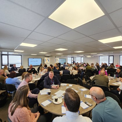 Tweet card summary image