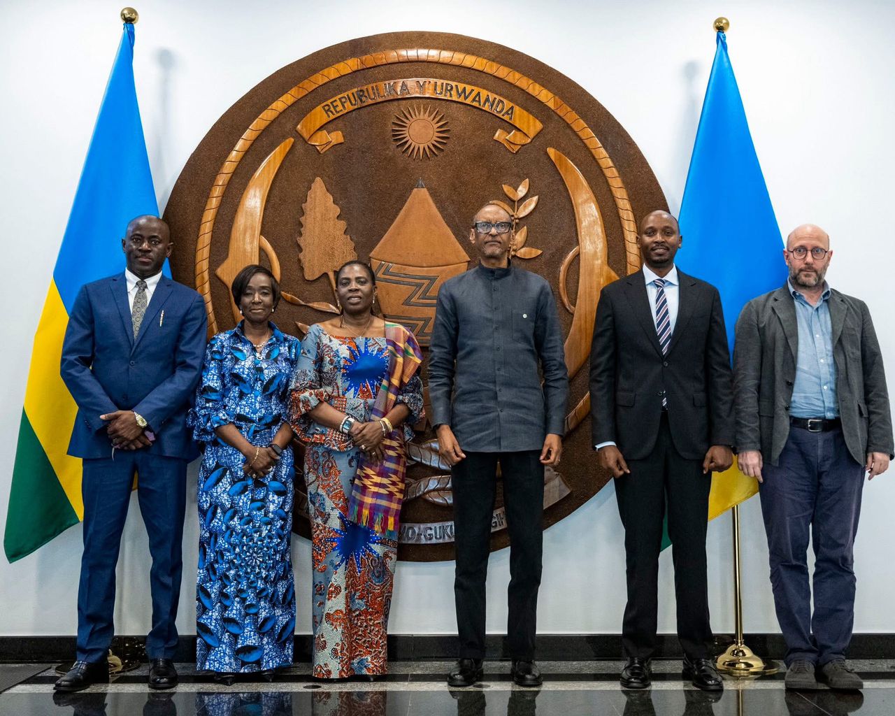 ProfAlexDodoo's tweet card. Accra, Oct. 16, GNA – Dr. Delese Mimi Darko, the Director-General of the African Medicines Agency (AMA), has held a high-level discussion with the President of Rwanda, Paul…