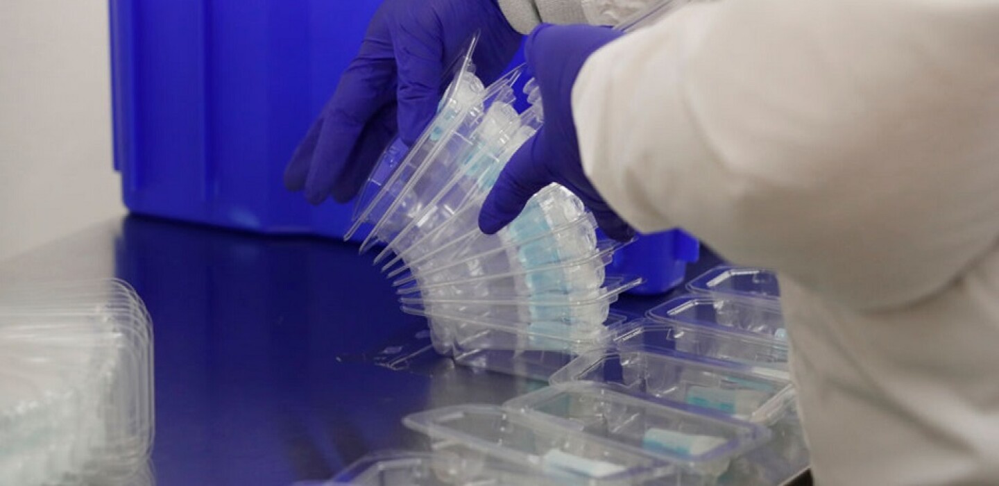 TechInGovt's tweet card. The biotechnology company Ginkgo, in partnership with the diagnostics company Helix and its automated lab, aims to provide pooled COVID-19 testing programs in 2,000 school districts on the West Coast.