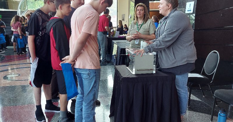 Tweet card summary image