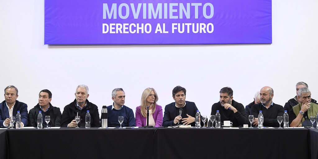 dipbonaerenses's tweet card. Dirigentes del Movimiento Derecho al Futuro (MDF) presionan para que la Legislatura bonaerense apruebe el Presupuesto de Axel Kicillof.