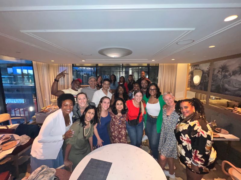Modupe_C's tweet card. This week has truly been a gift. I had the pleasure of spending time with my team. The WW Amazon Stores Diversity, Equity and Inclusion team. We spent time in the beautiful Arlington office. It’s one...
