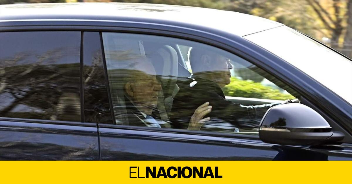 Korokara6's tweet card. Joan Carles I, Felip VI i la resta de membres de la família es reuneixen en un dinar amb motiu de l’efemèride