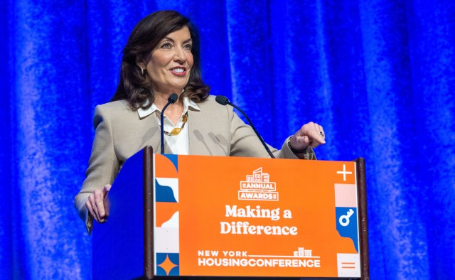 Scaffold_Reform's tweet card. Gov. Hochul is pledging to drive down the cost of living in New York with a coordinated strategy to goose housing production. We applaud her commitment as did those who heard her Thursday speech, b…