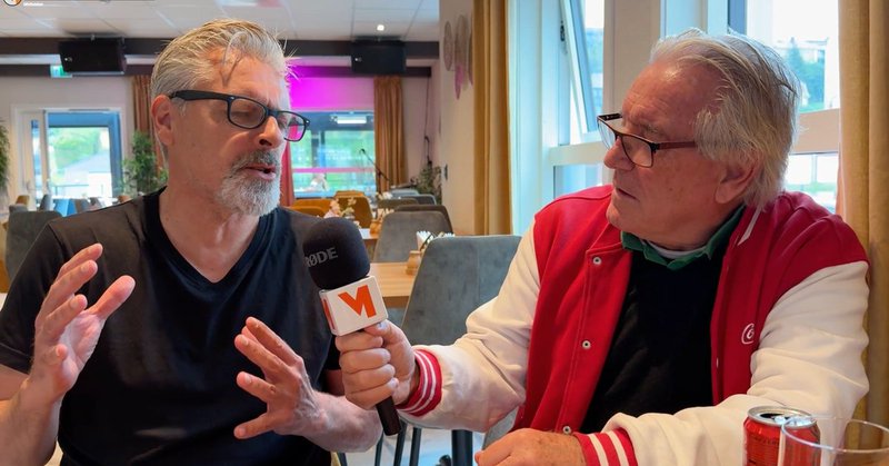 Tweet card summary image