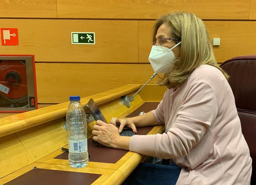 PSOE_Cuenca's tweet card. La senadora socialista ha defendido que el Gobierno concibe las becas “como un derecho del estudiante y no del territorio”