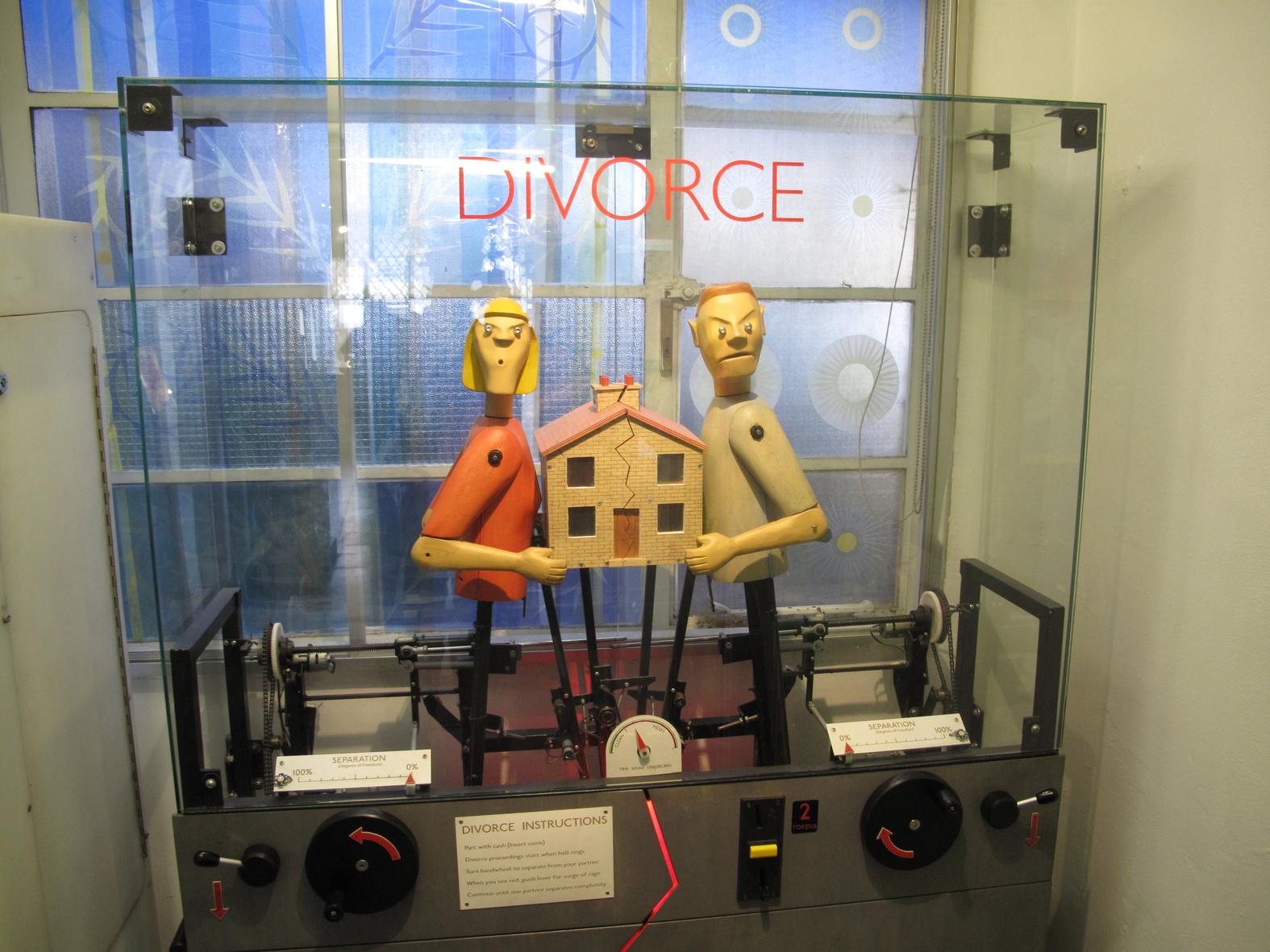 spadgy_OTA's tweet card. At Tim Hunkin’s Novelty Automation, silliness, cynicism and a love of mechanical engineering rules absolutely.