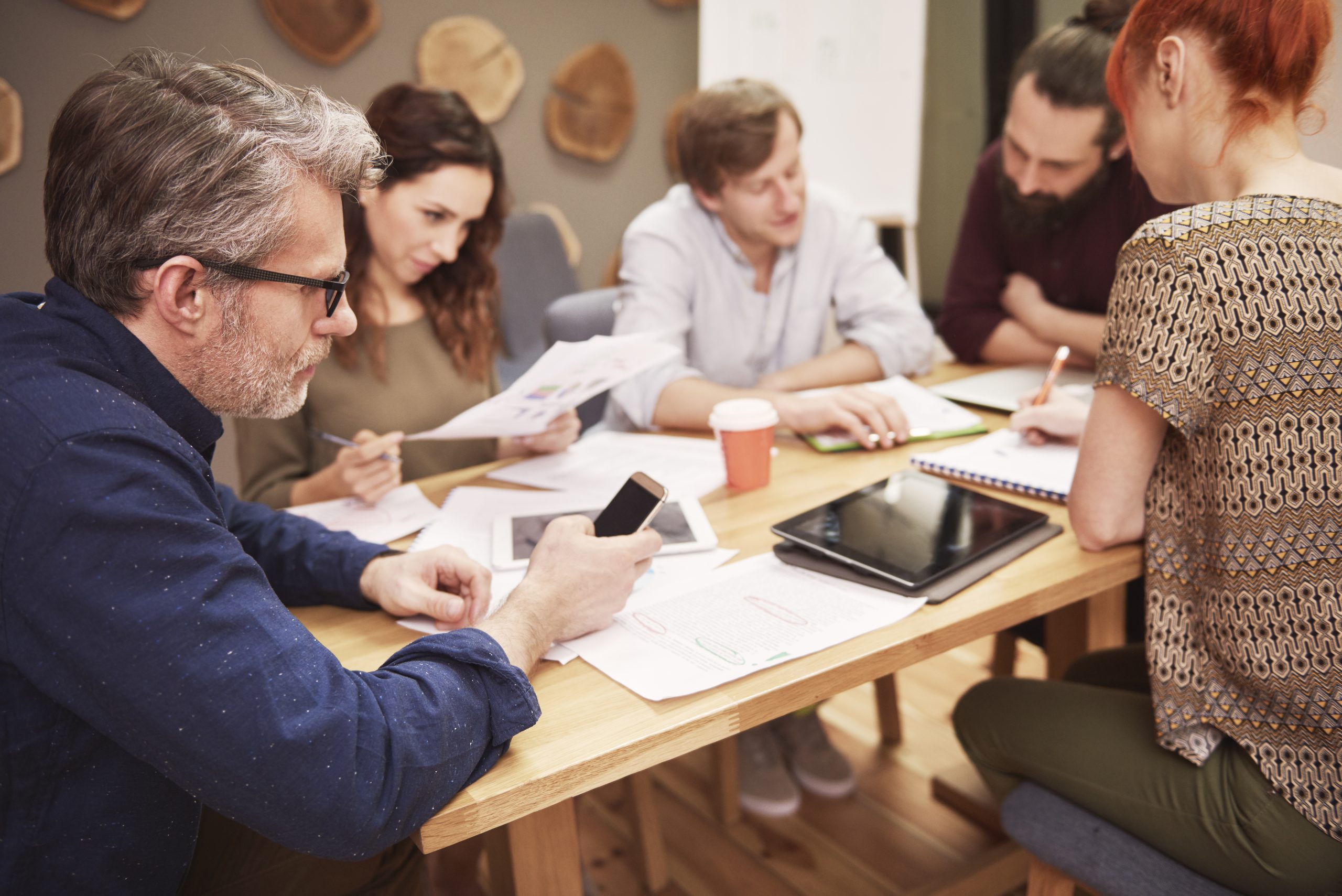 ekologibrezmeja's tweet card. Vas zanimajo storitve nove mobilnosti, kot so e-kolesa, e-skuterji, mobilnost kot storitev, električna in avtomatizirana vozila? Sodelujte v fokusni skupini, katere cilj je izboljšati storitve nove...