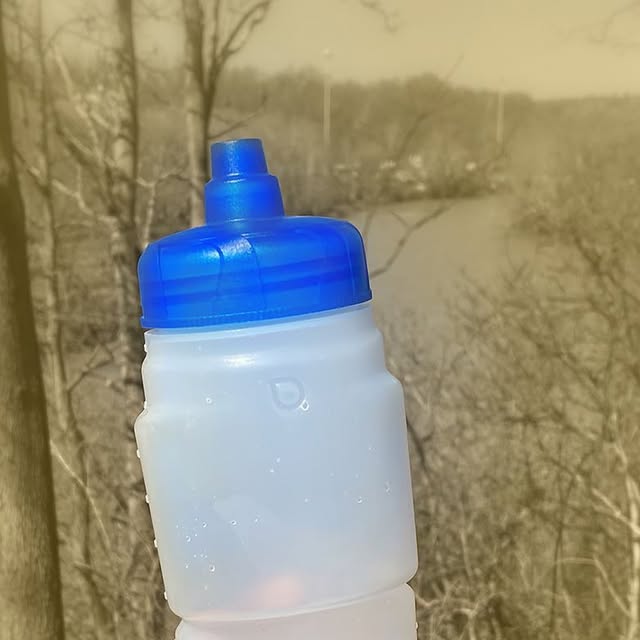 SimpleHydration's tweet card. Simple Hydration (@simplehydrationbottle) • Instagram photo