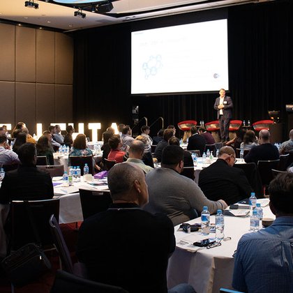 Tweet card summary image