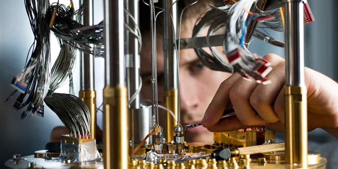 marketcompiler's tweet card. In a note Monday, Stifel analyst Ruben Roy initiated coverage on D-Wave with a Buy rating and $26 target price.