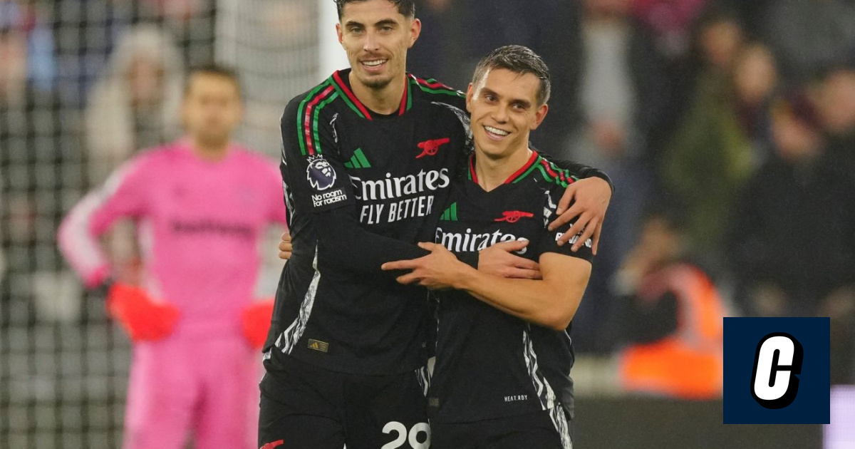 Contragr's tweet card. Ο Λάμπρος Μπαλάφας μας εύχεται για τη νέα χρονιά και μας προετοιμάζει για τις ποδοσφαιρικές αναμετρήσεις που έρχονται.