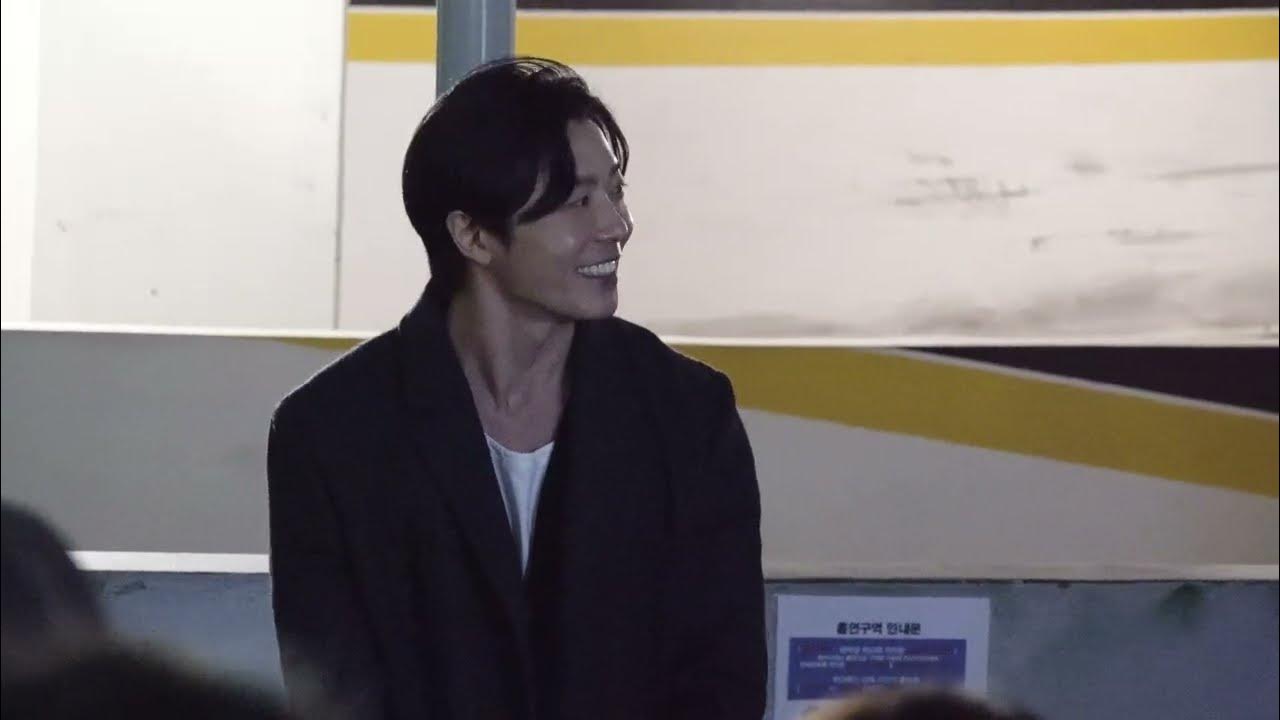 justdivein2's tweet card. 251122 아마데우스 막공 김재욱 퇴근길