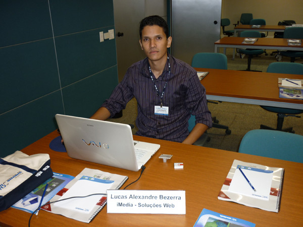 lucasalexdre's tweet card. Em SP no curso de HTML5 do W3C que vai começar daqui a pouco #CursoHTML5 #W3C