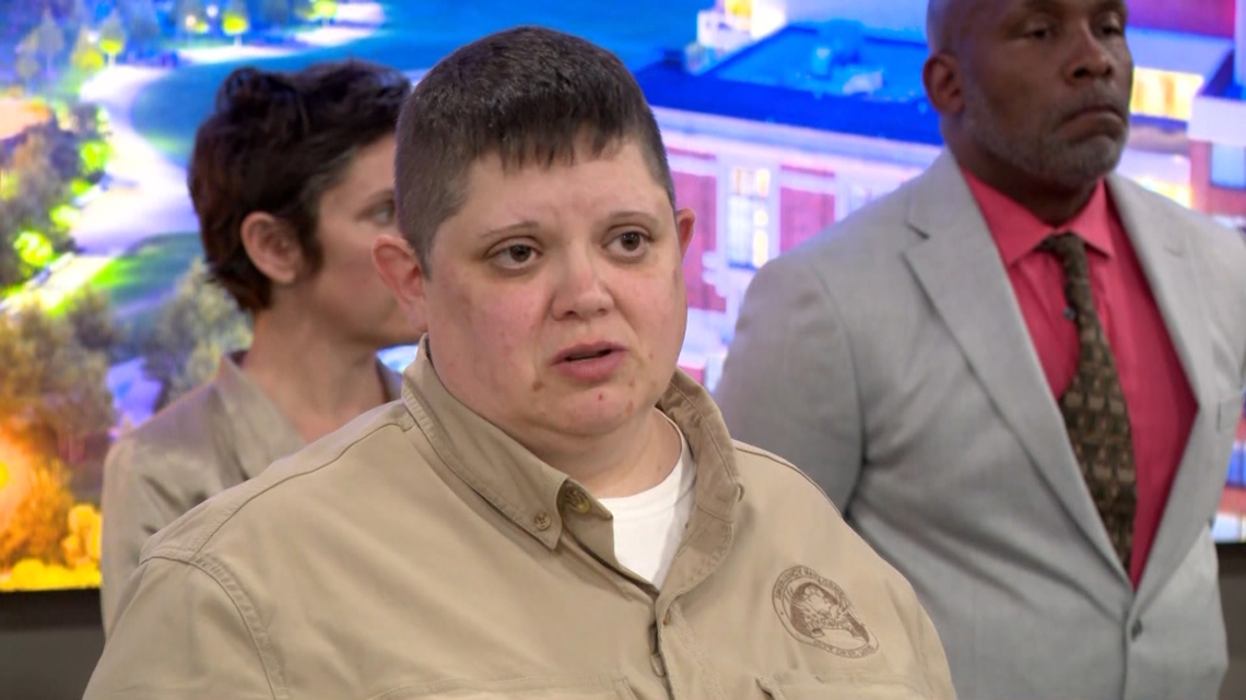 LcBarczewski's tweet card. The mayor's office said Commissioner Sarah Russell’s directive to activate the outdoor warning siren during a call to the fire department was "ambiguous."