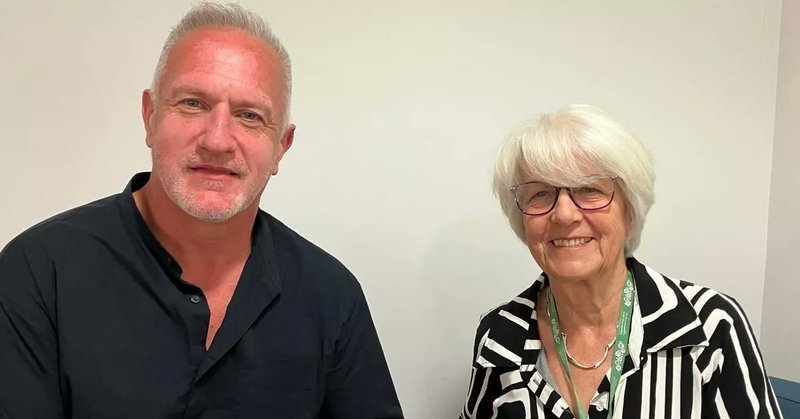 Tweet card summary image