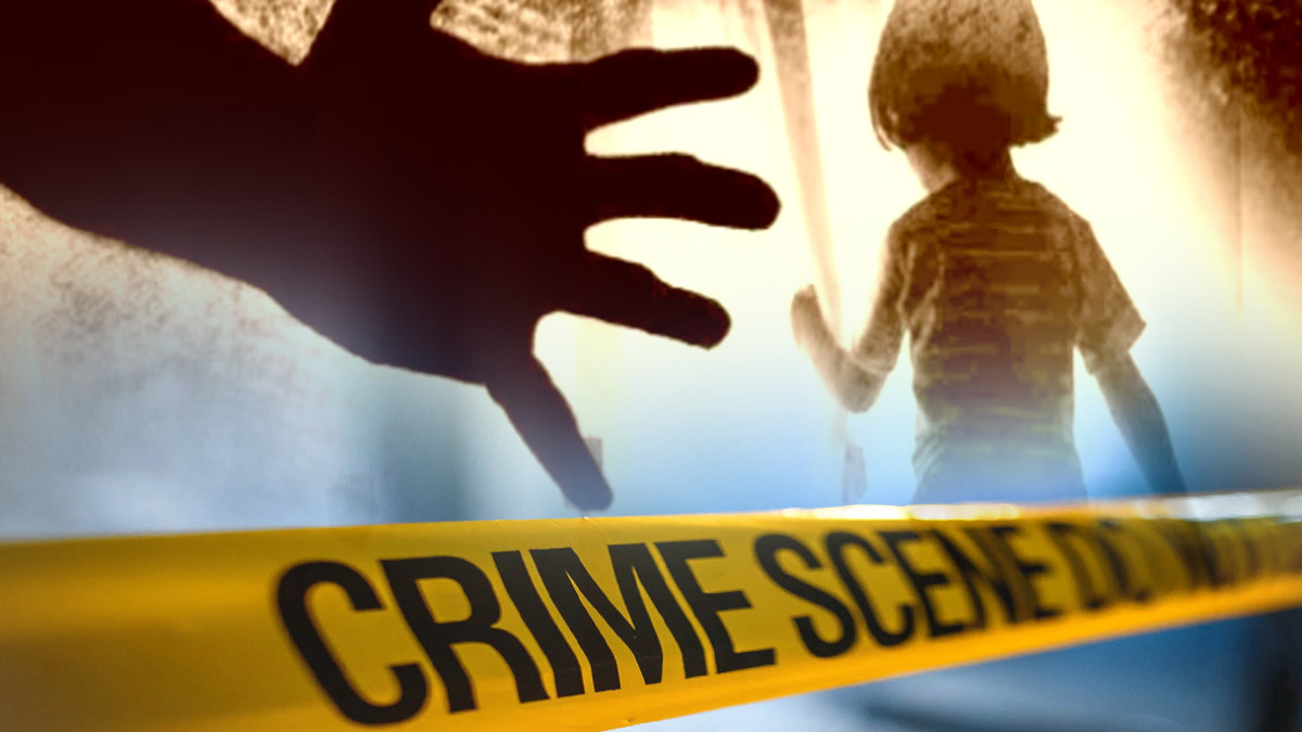 Aastha_INC's tweet card. उत्तरप्रदेश के लखनऊ में सनसनीखेज घटना हो गई। सोमवार (14 अक्टूबर) को शौच के लिए निकली नाबालिग बच्ची को अगवा कर दरिंदों ने दुष्कर्म किया। पुलिस ने FIR दर्ज कर ली है।