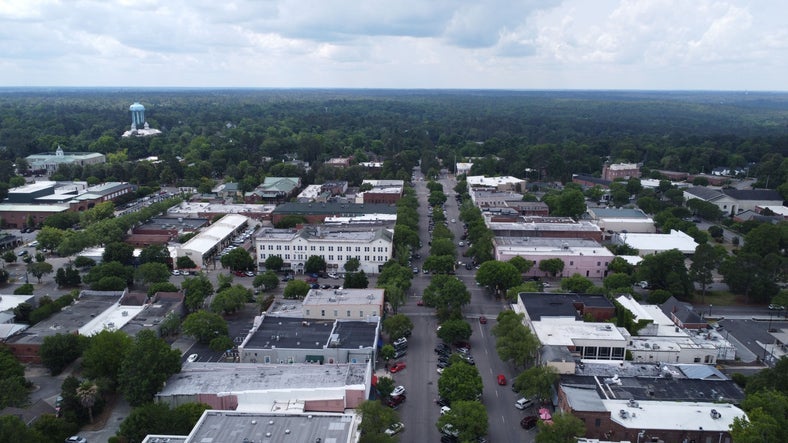 Power98FM's tweet card. Three Aiken County high schools will soon add full-time athletic trainers to their staff. The change affects Aiken High, Wagener-Salley High, and Silver Bluff High, which lack medical staff for…