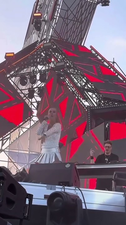 MrBertWave's tweet card. Evi Goffin – Something (Live in 2024) ✨ The Voice of Lasgo Returns