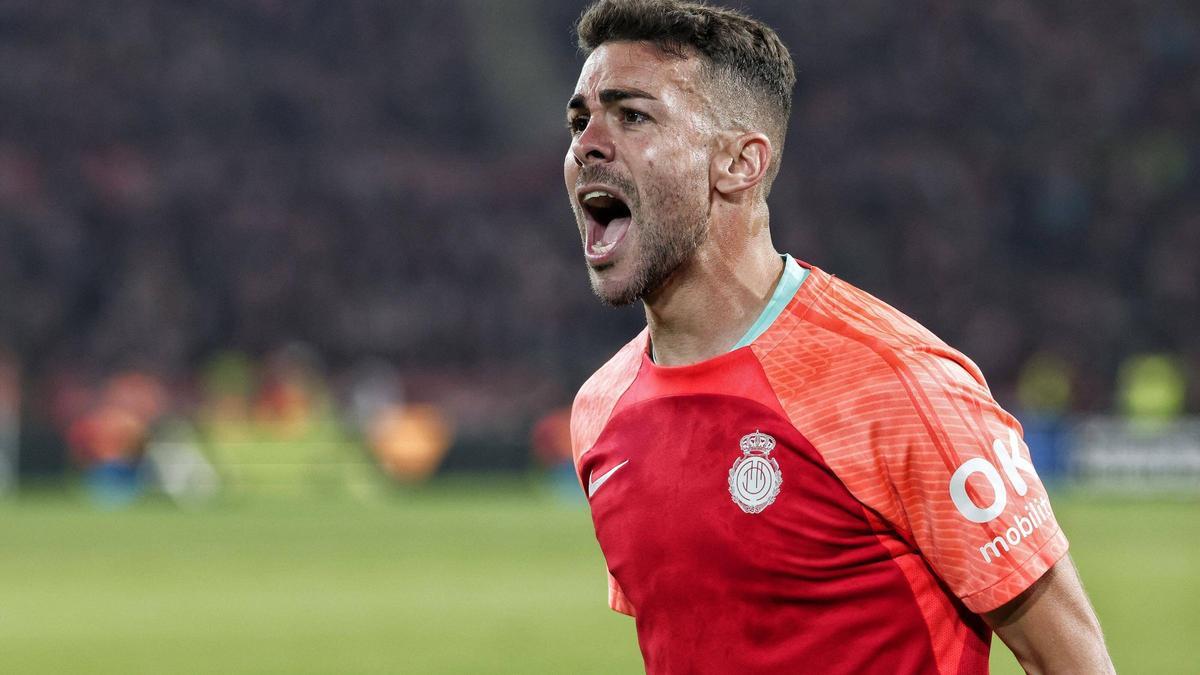 cesarmateumoya's tweet card. “Muchas gracias por estos años, que tengas mucha suerte”, con estas frías palabras el Deportivo de la Coruña despidió a Dani Rodríguez después de formarse en el club durante once años